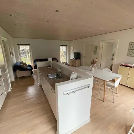 Relaxing Vacation In Scenic Surroundings Feriehus *